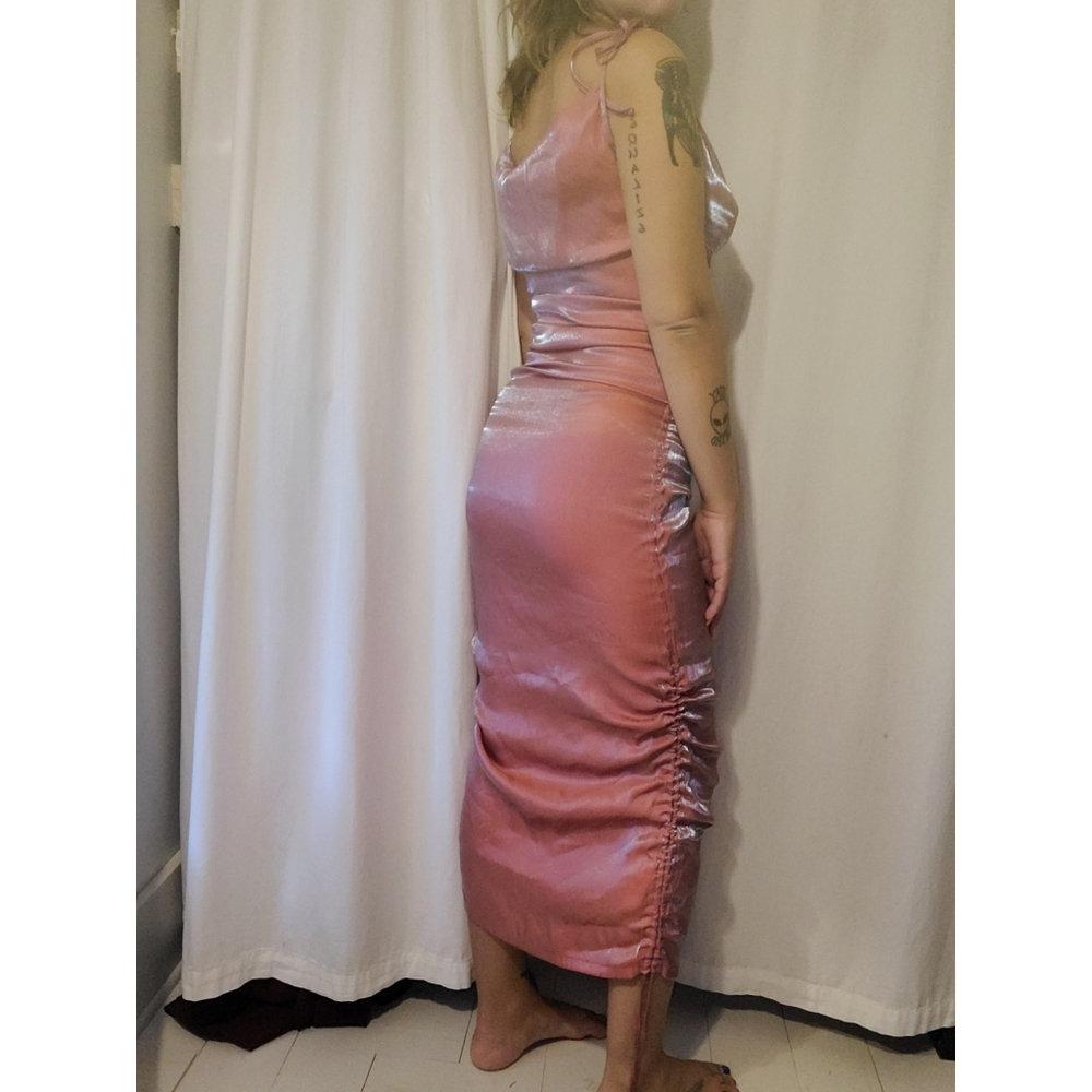 Pink holographic dress - Picture 2 of 3
